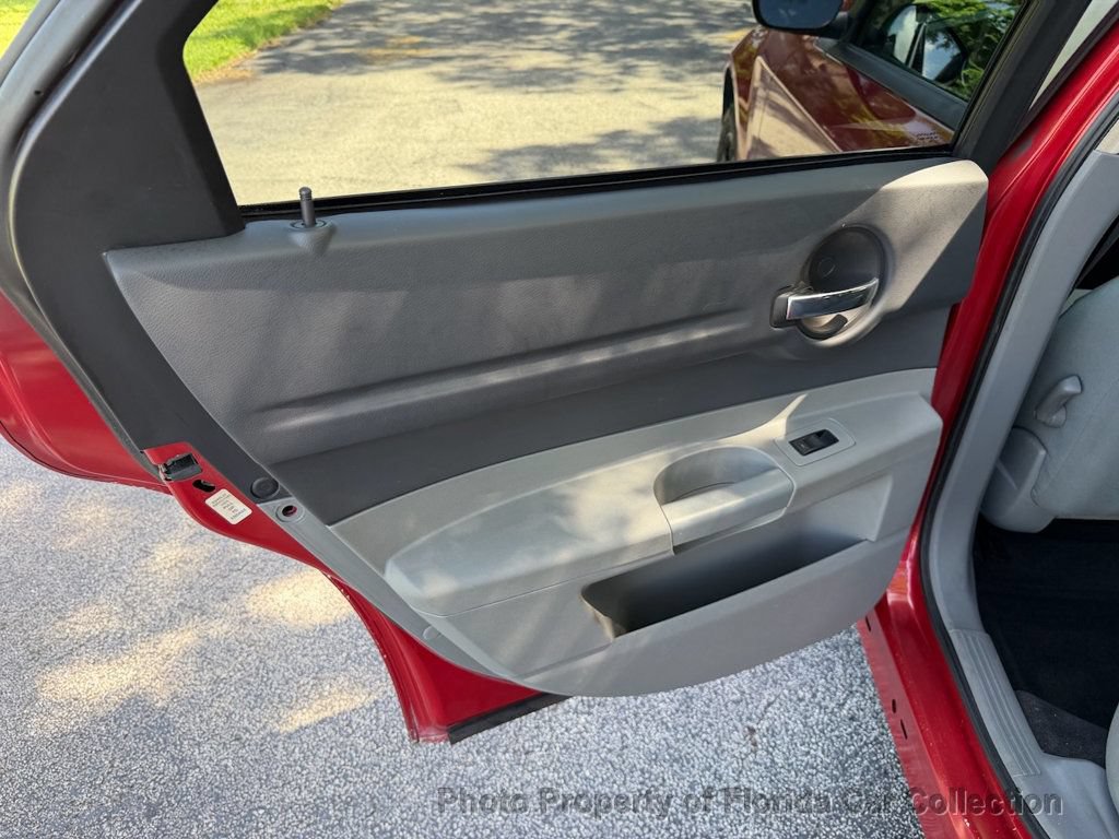 Used 2005 Dodge Magnum SE RWD image 67