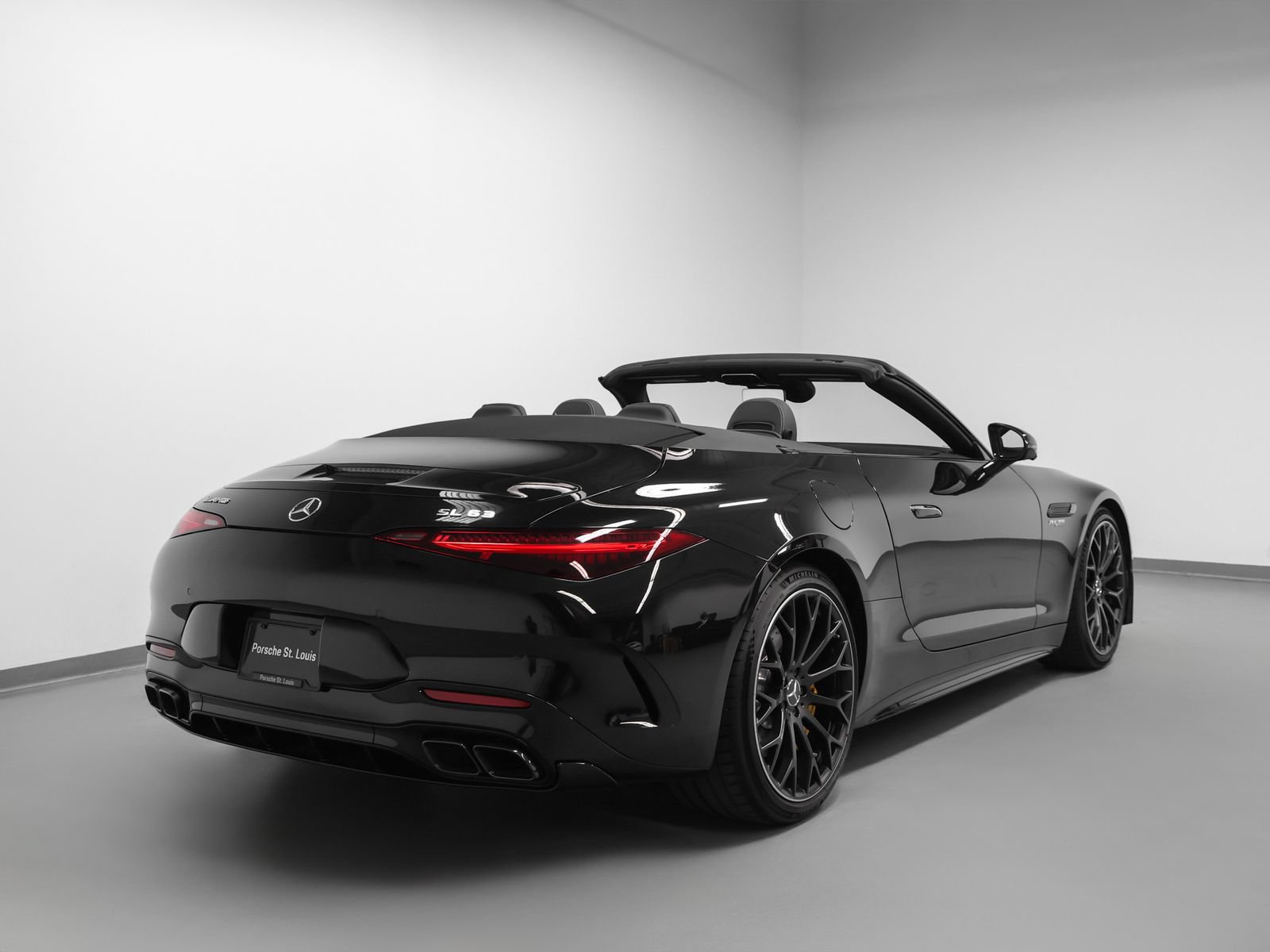 Used 2022 Mercedes-Benz SL 63 AMG 4MATIC image 13