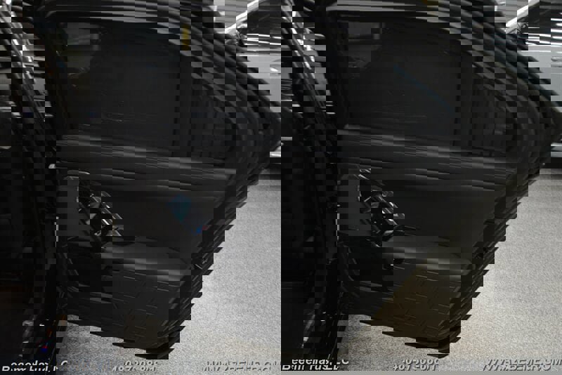 Used 2024 BMW i7 M70 w/ Executive Package image 38