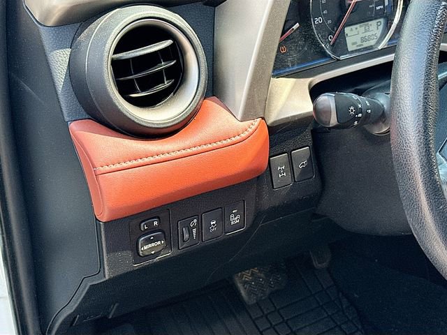 Used 2013 Toyota RAV4 Limited AWD/4WD image 11