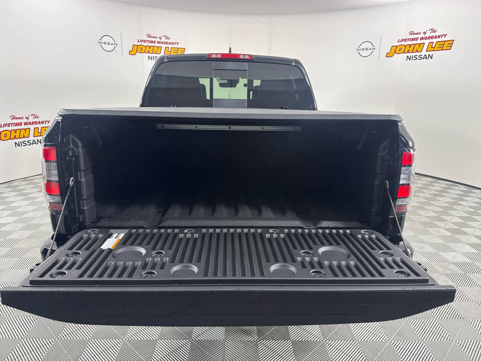 New 2026 Nissan Frontier PRO-4X w/ Pro Premium Package image 5