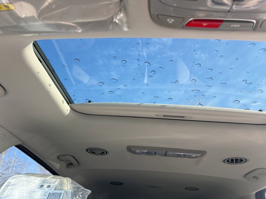 New 2025 Kia Telluride S image 10