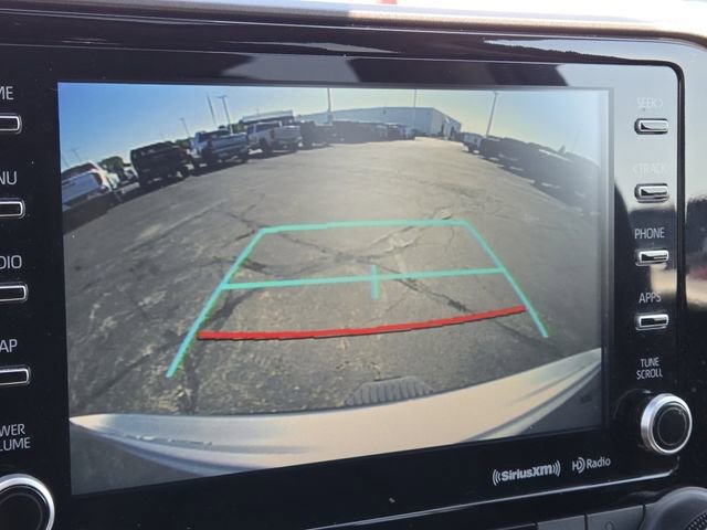 Used 2022 Toyota Highlander XLE AWD/4WD image 5