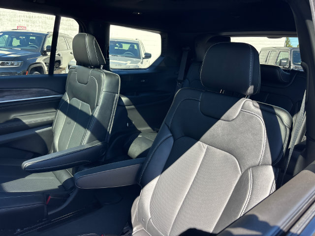 New 2027 Jeep Grand Cherokee L Limited AWD/4WD image 3