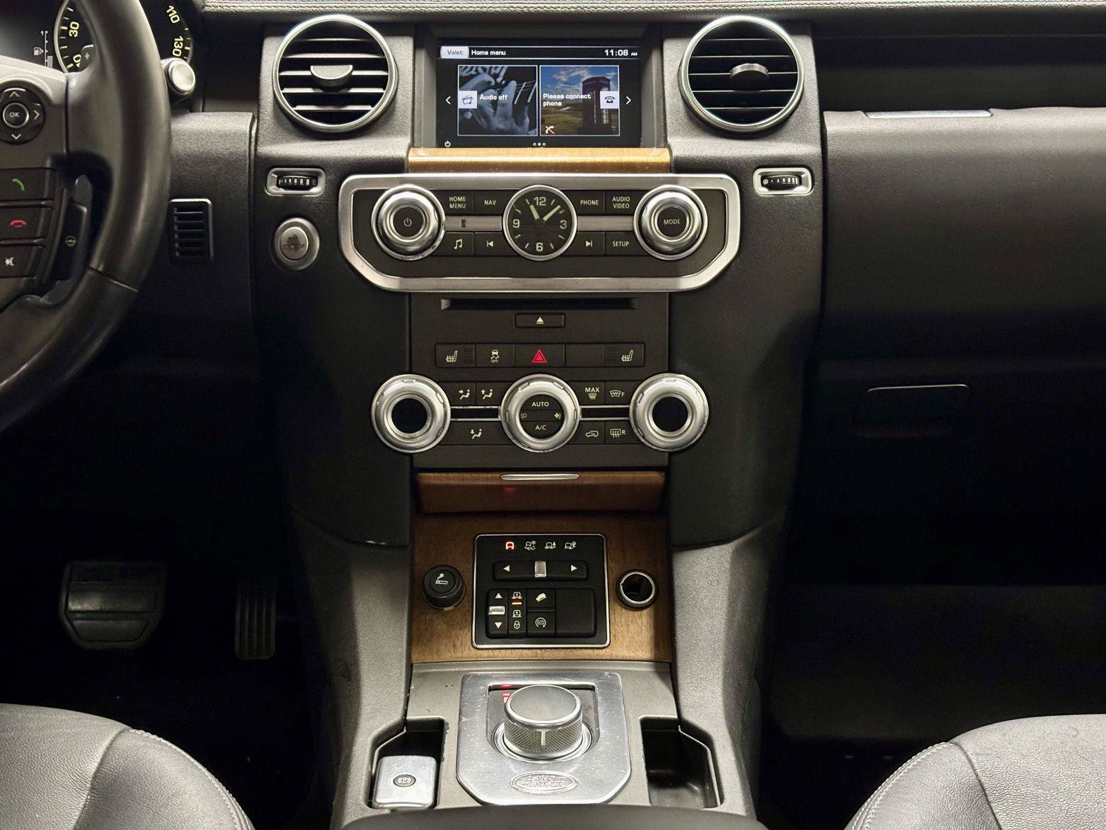 Used 2016 Land Rover LR4 AWD/4WD image 28