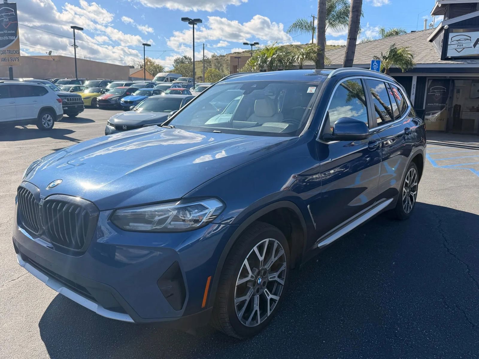 Used 2022 BMW X3 xDrive30i image 3