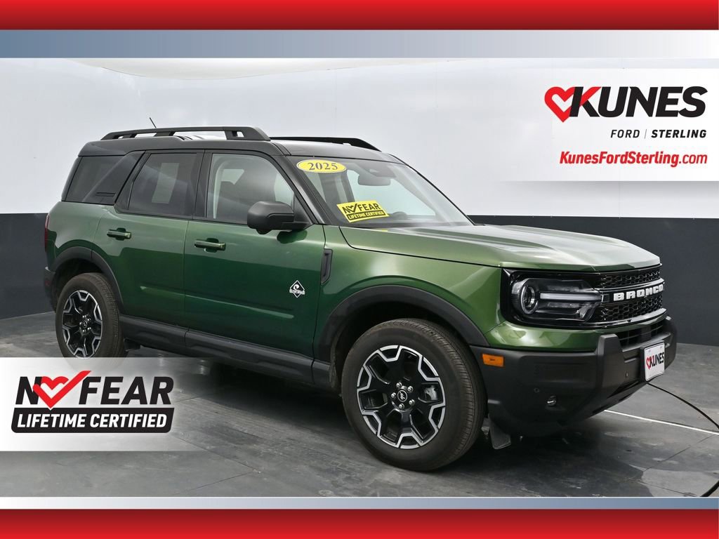 Used 2025 Ford Bronco Sport Outer Banks w/ Outer Banks Tech Package+ AWD/4WD image 1