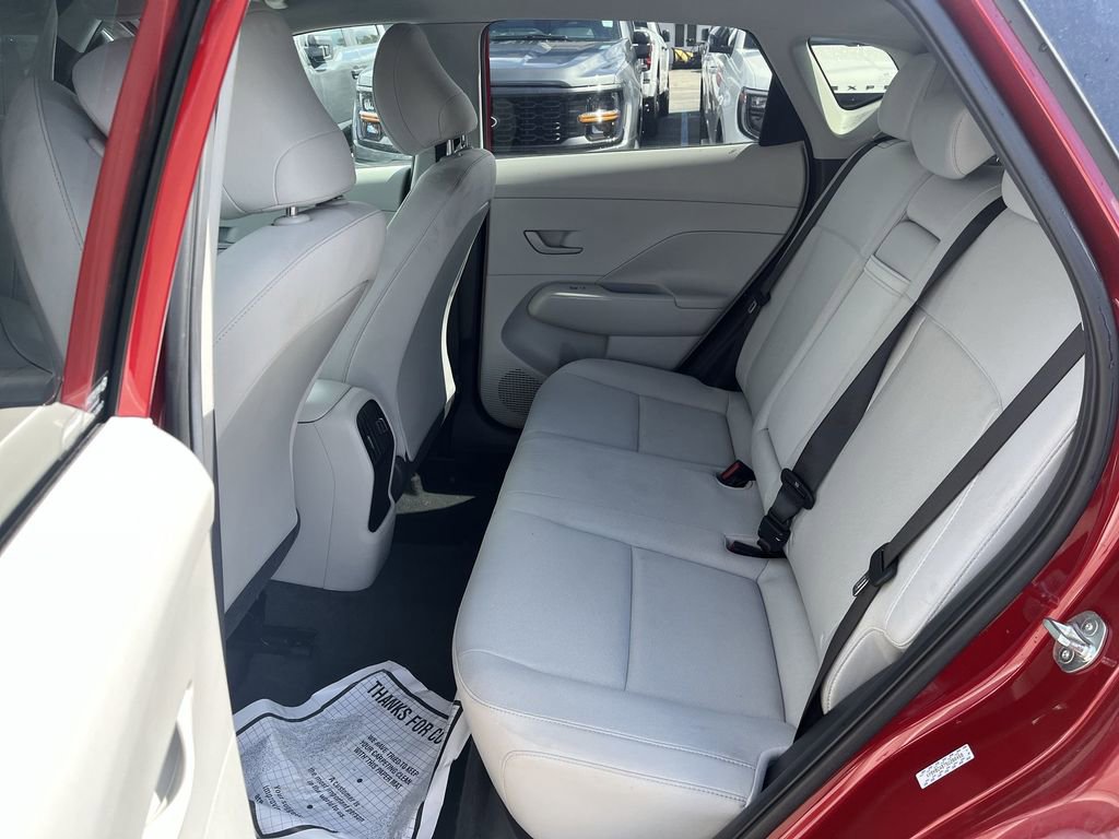 Used 2025 Hyundai Kona SEL AWD/4WD image 4