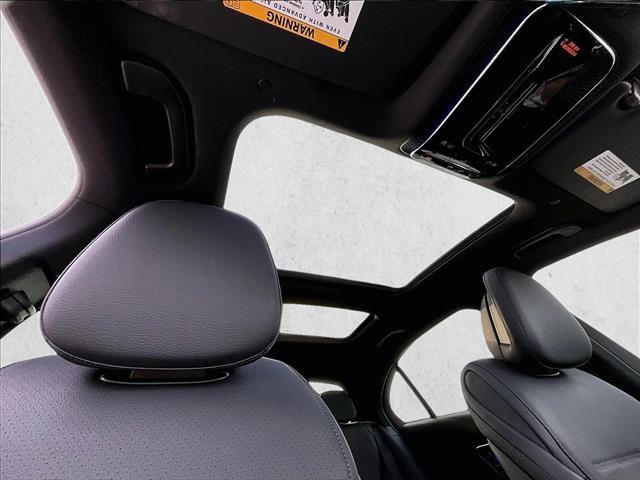 Used 2025 Mercedes-Benz C 300 C 300 image 17