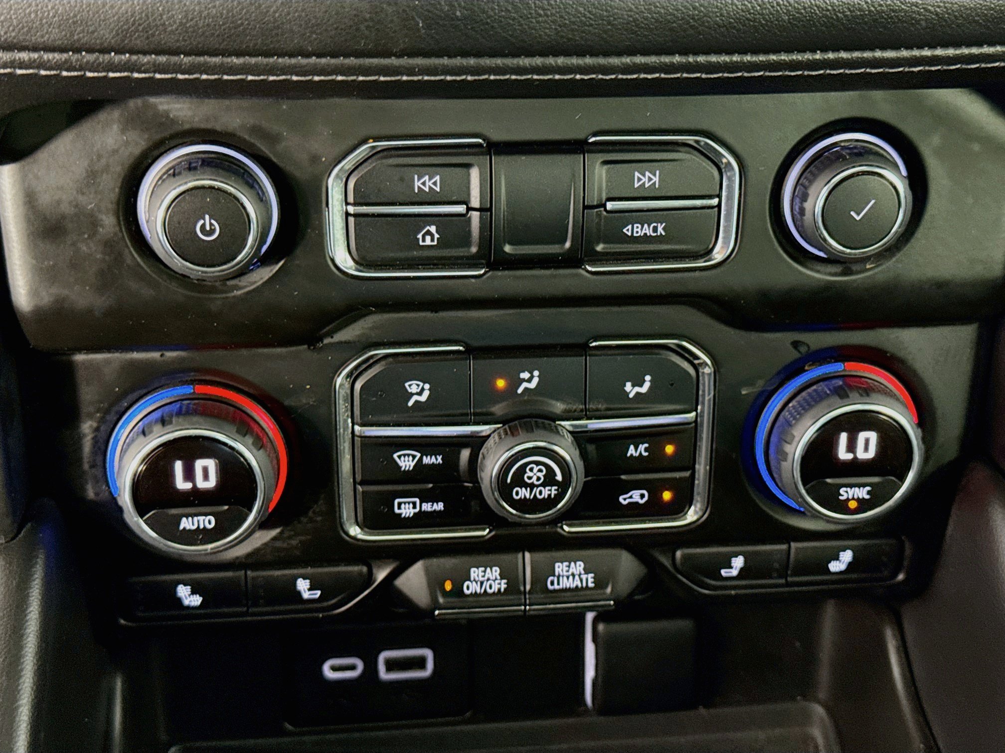 Used 2022 Chevrolet Tahoe LT RWD image 18
