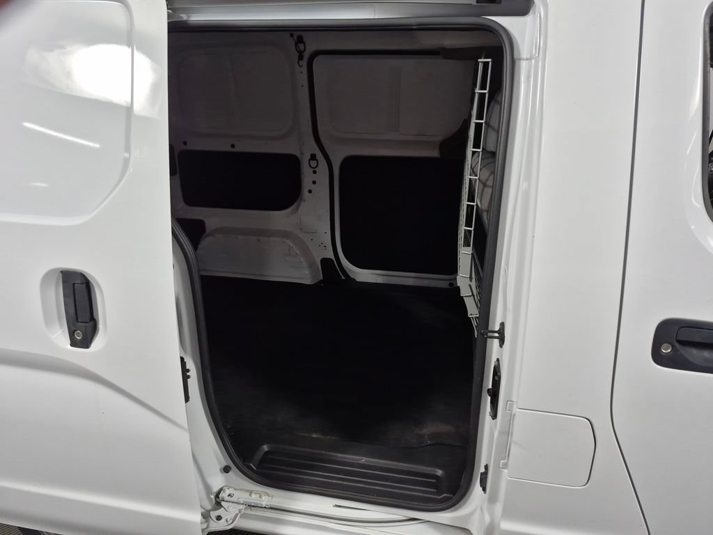 Used 2021 Nissan NV200 S FWD image 25