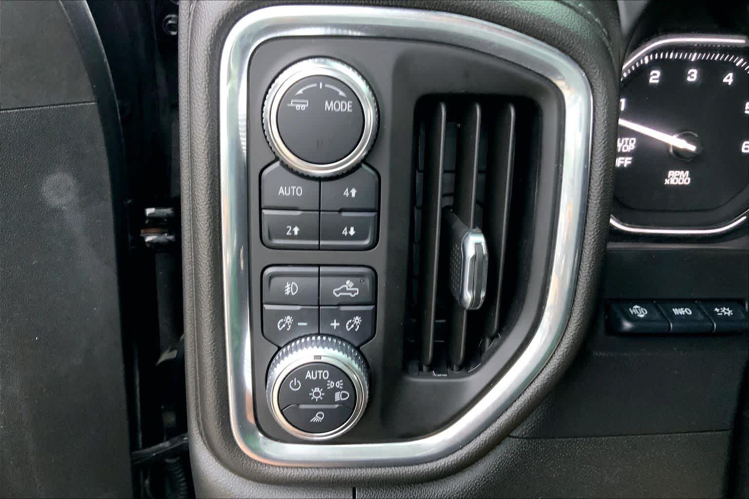Used 2020 GMC Sierra 1500 Denali w/ Denali Ultimate Package AWD/4WD image 34