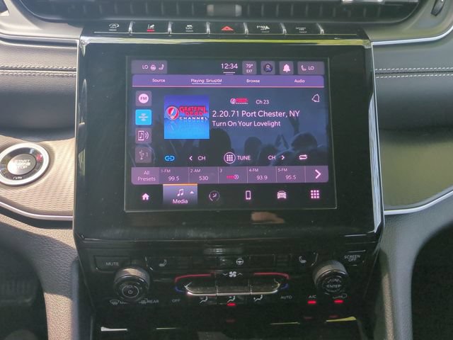 Certified 2025 Jeep Grand Cherokee Altitude AWD/4WD image 24