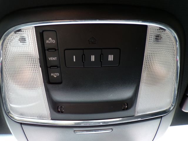 Used 2022 Dodge Charger SXT w/ Driver Convenience Group RWD image 31