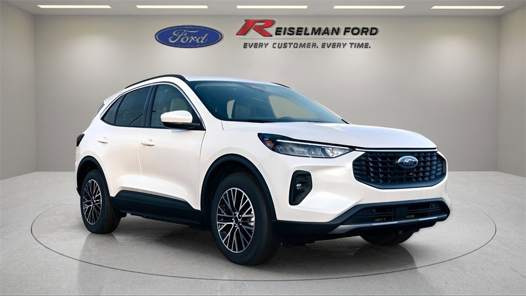 New 2024 Ford Escape SE