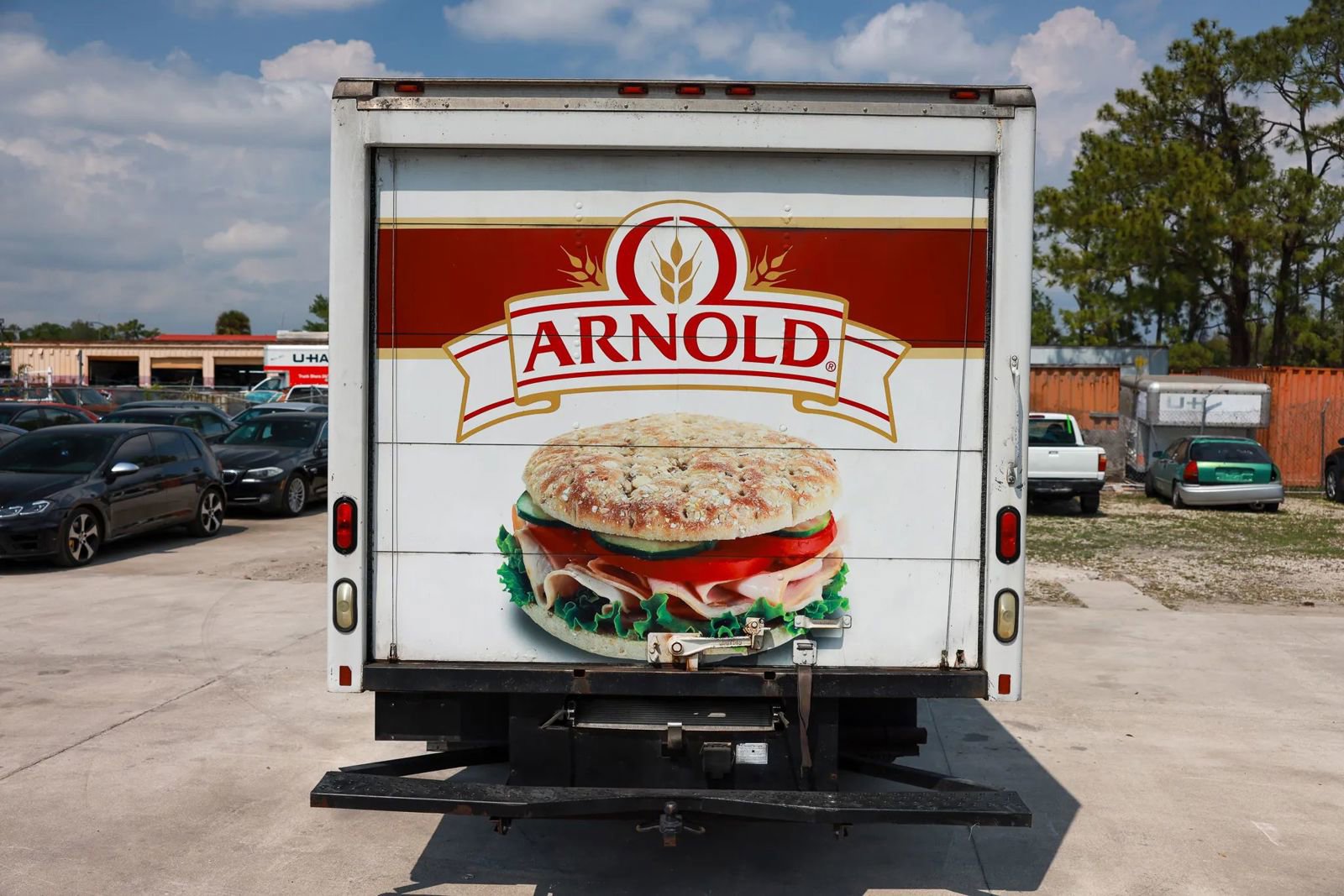 Used 2005 Ford E-350 and Econoline 350 Super Duty image 6