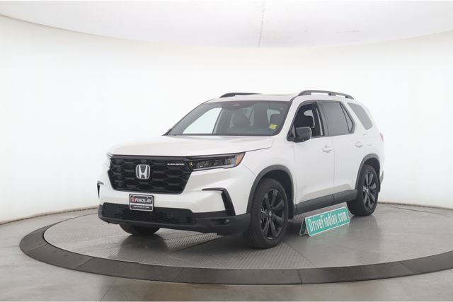 Used 2025 Honda Pilot Black Edition image 10