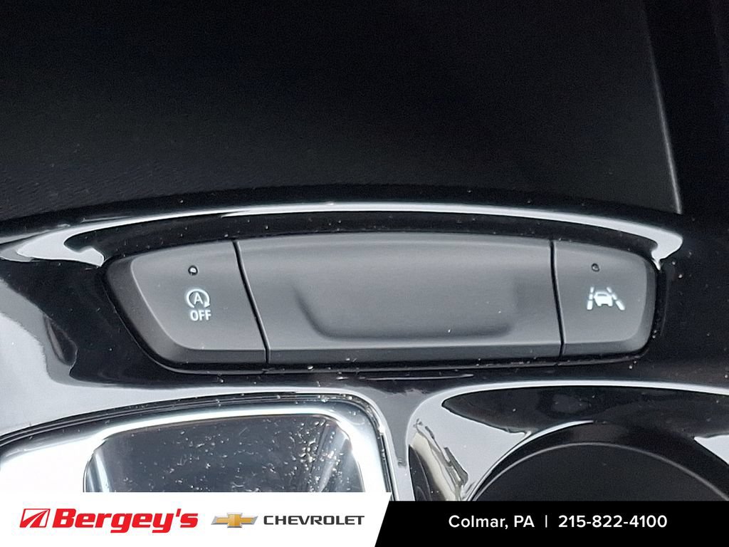 Certified 2026 Chevrolet Trax LT w/ Midnight Edition FWD image 27