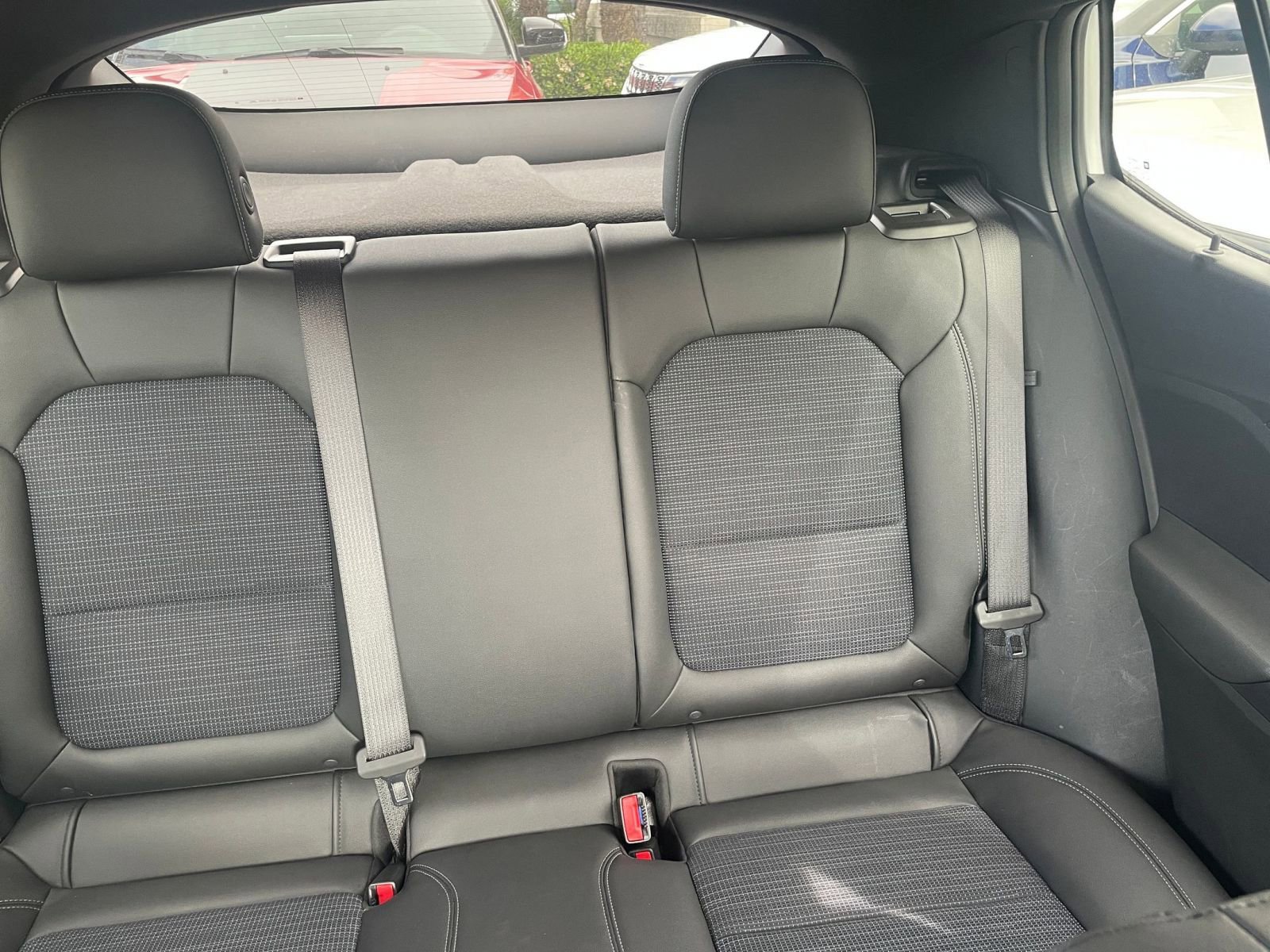 Used 2025 Buick Envista Preferred image 37