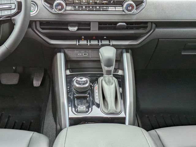Used 2026 Chevrolet Colorado Trail Boss AWD/4WD image 19