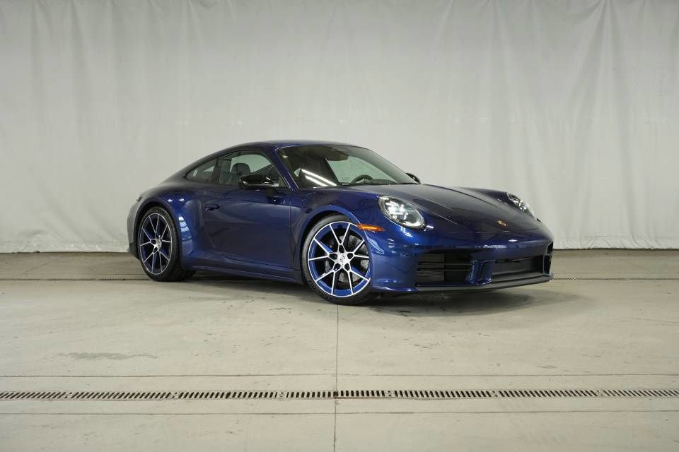 Certified 2026 Porsche 911 Carrera T image 9