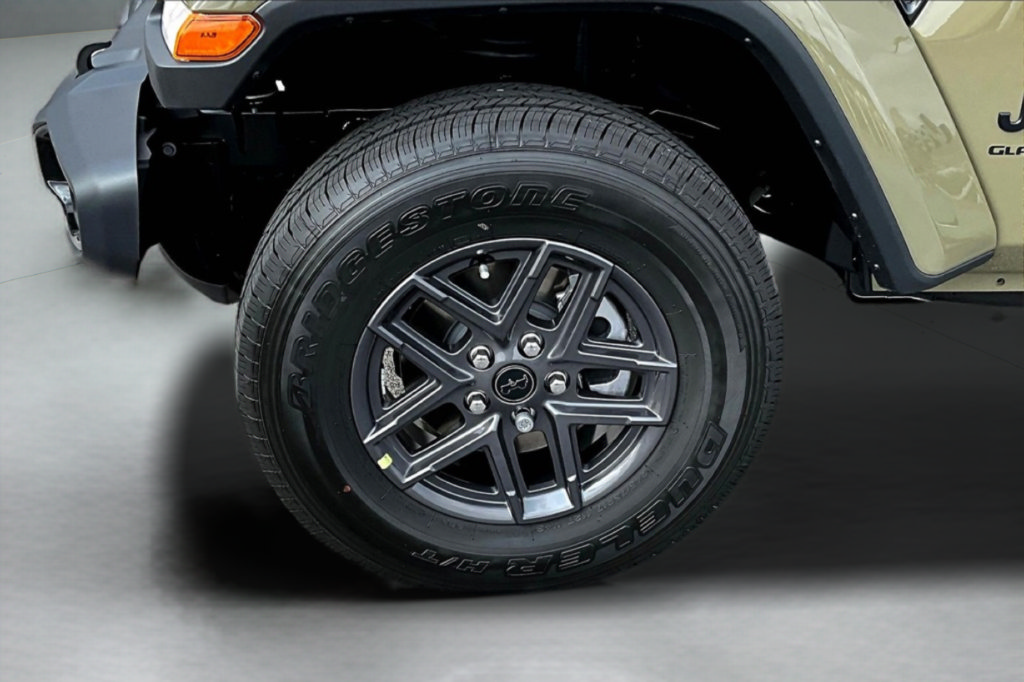 New 2025 Jeep Gladiator Sport AWD/4WD image 30