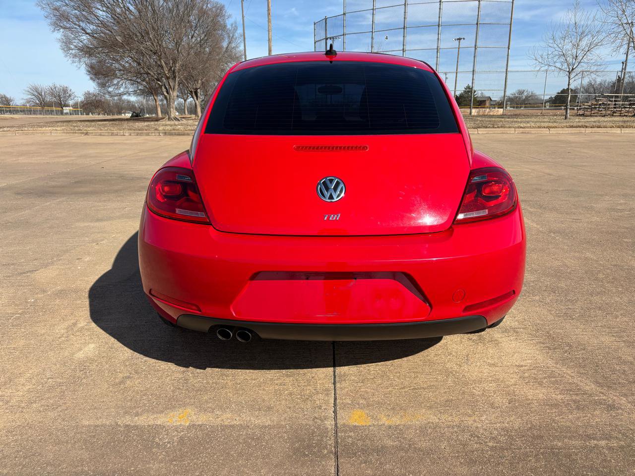 Used 2013 Volkswagen Beetle TDI FWD image 25