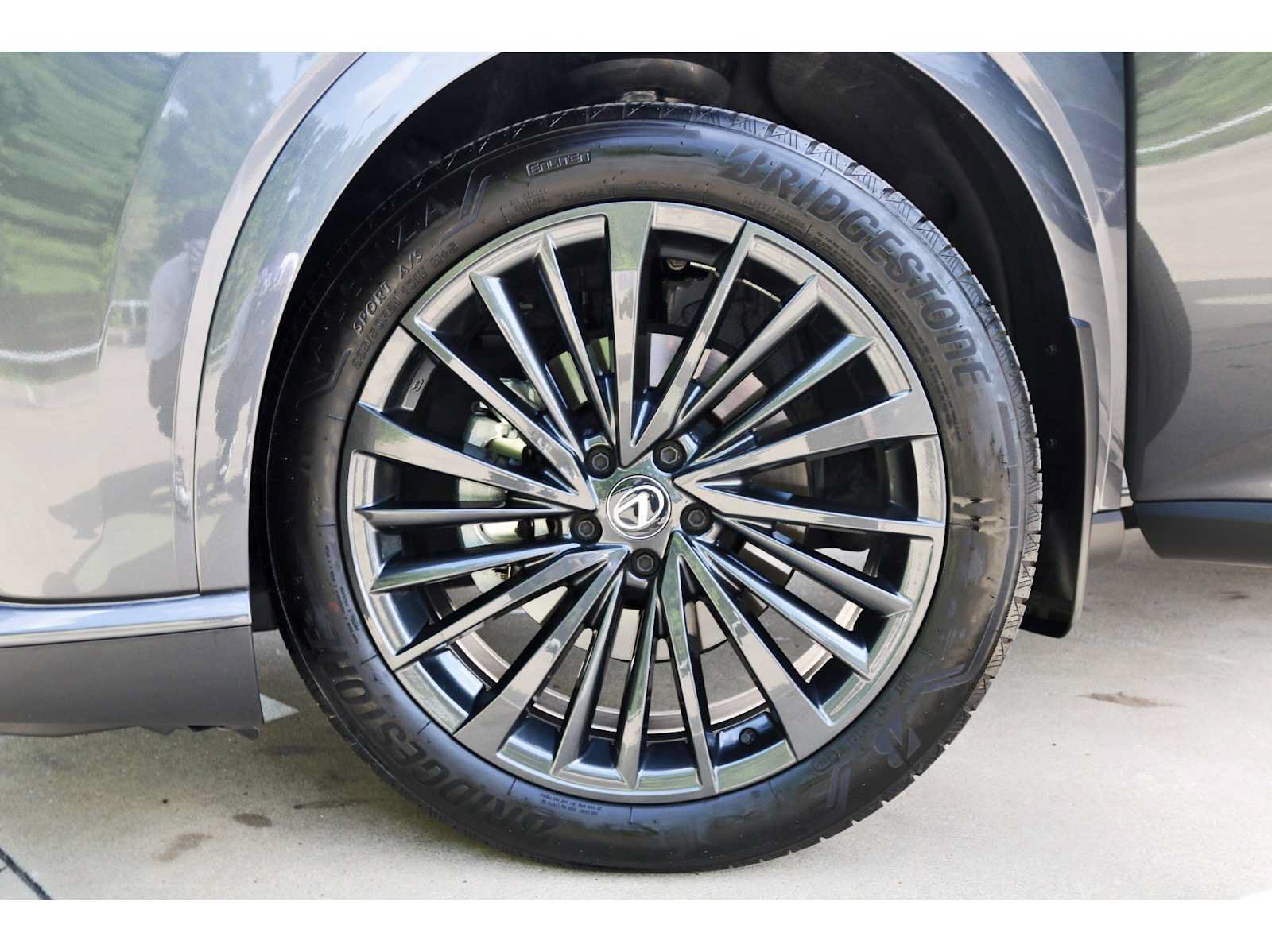 Used 2025 Lexus RX 350 Premium w/ Convenience Package FWD image 30