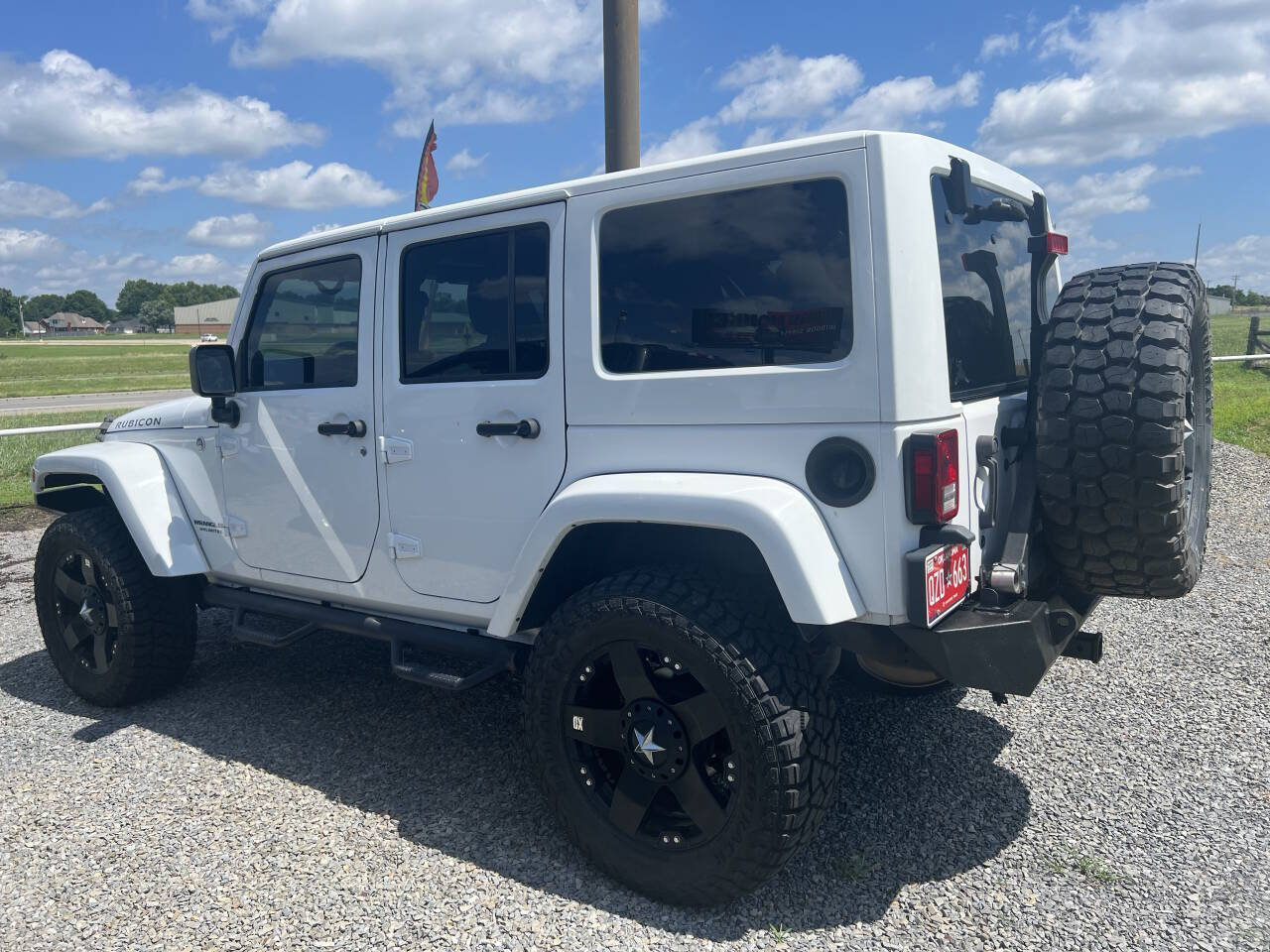 Used 2014 Jeep Wrangler Unlimited Rubicon w/ Connectivity Group AWD/4WD image 4
