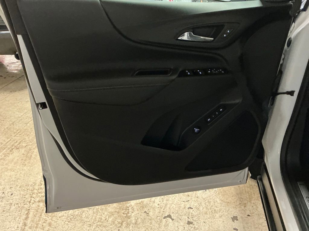 Certified 2022 Chevrolet Equinox Premier image 11