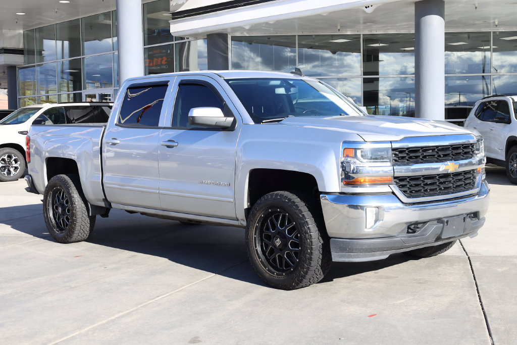 Used 2017 Chevrolet Silverado 1500 LT w/ All Star Edition AWD/4WD image 8