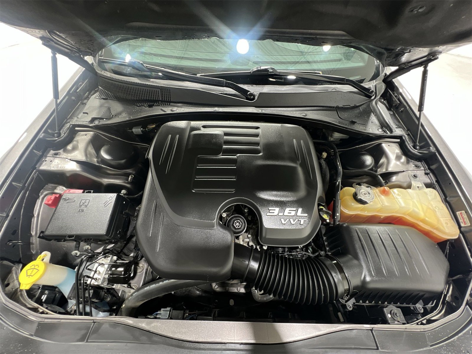 Used 2014 Chrysler 300 Base image 24