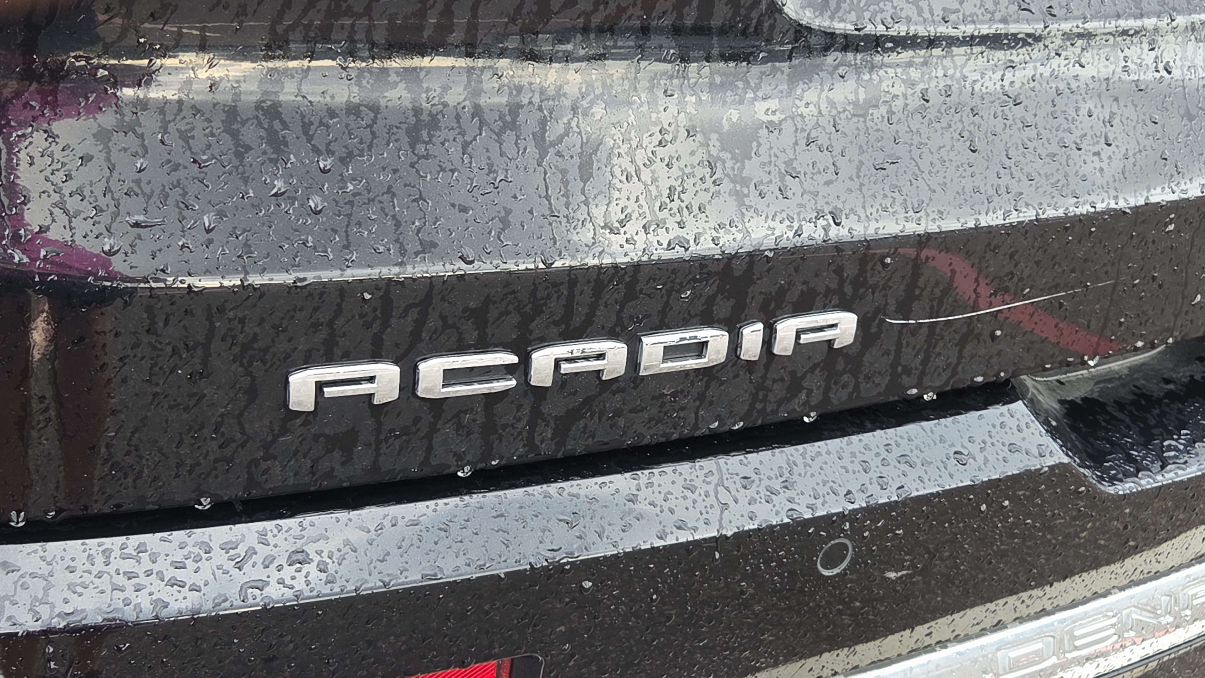 Used 2023 GMC Acadia Denali w/ Black Diamond Edition FWD image 6