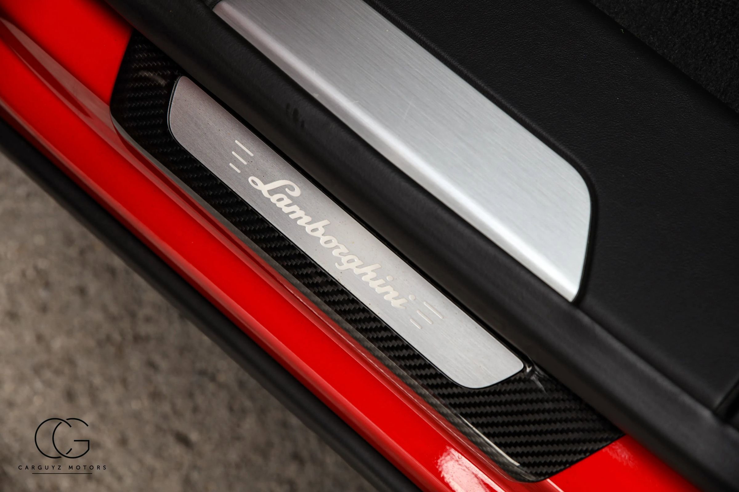 Used 2020 Lamborghini Urus AWD/4WD image 46