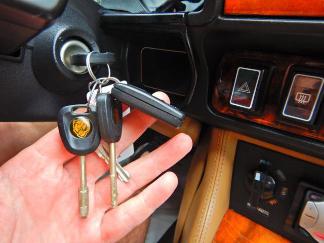 Used 1990 Jaguar XJS V12 Convertible image 27