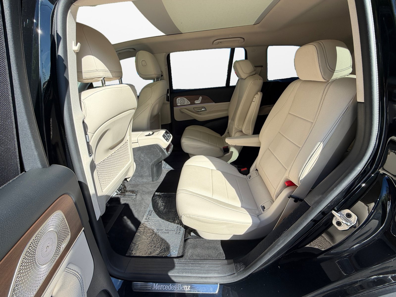 Used 2021 Mercedes-Benz GLS 450 4MATIC image 15