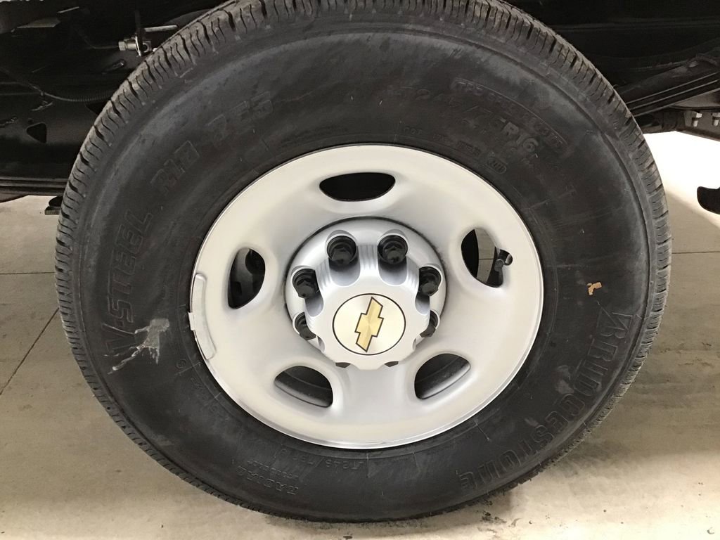 New 2025 Chevrolet Express 2500 w/ Driver Convenience Package image 26