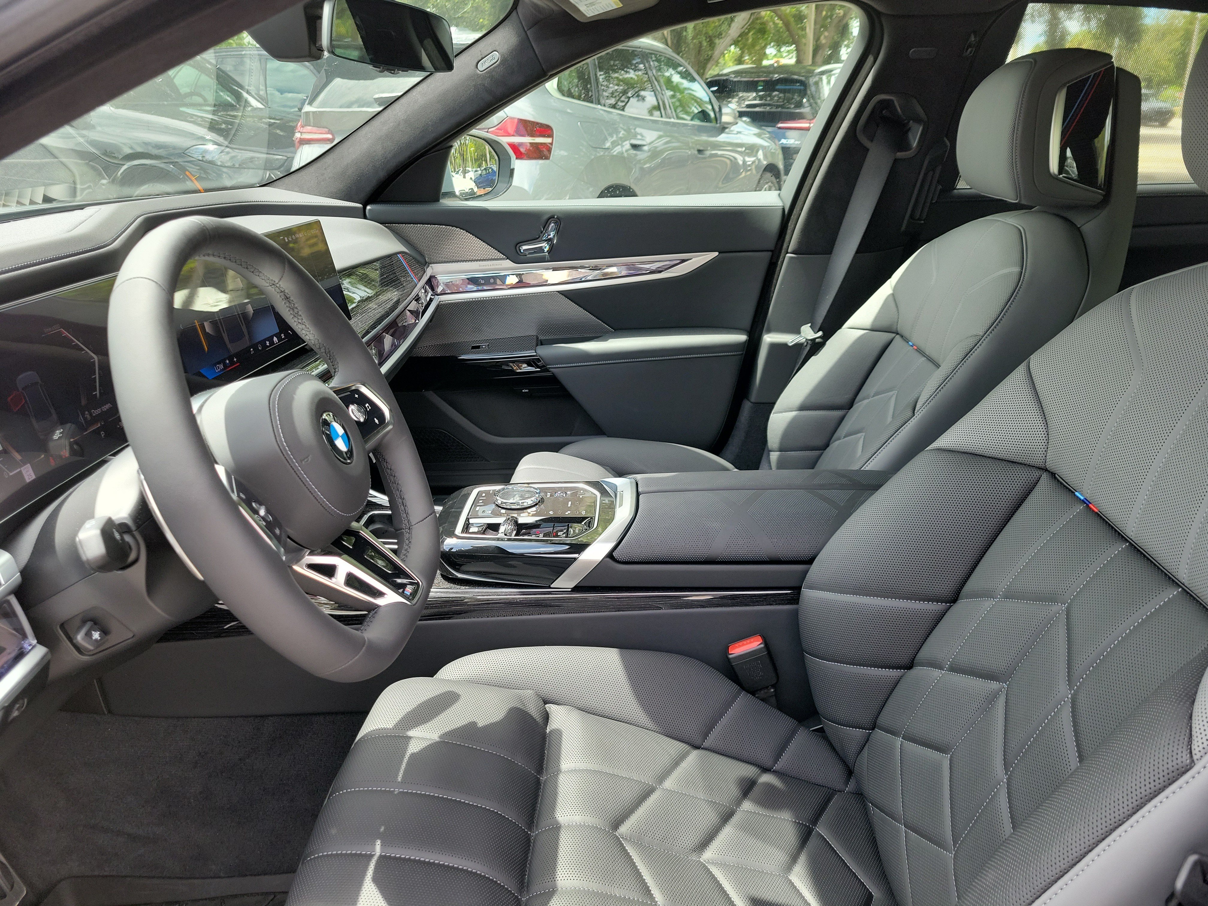 New 2026 BMW 740i w/ Executive Package RWD image 11