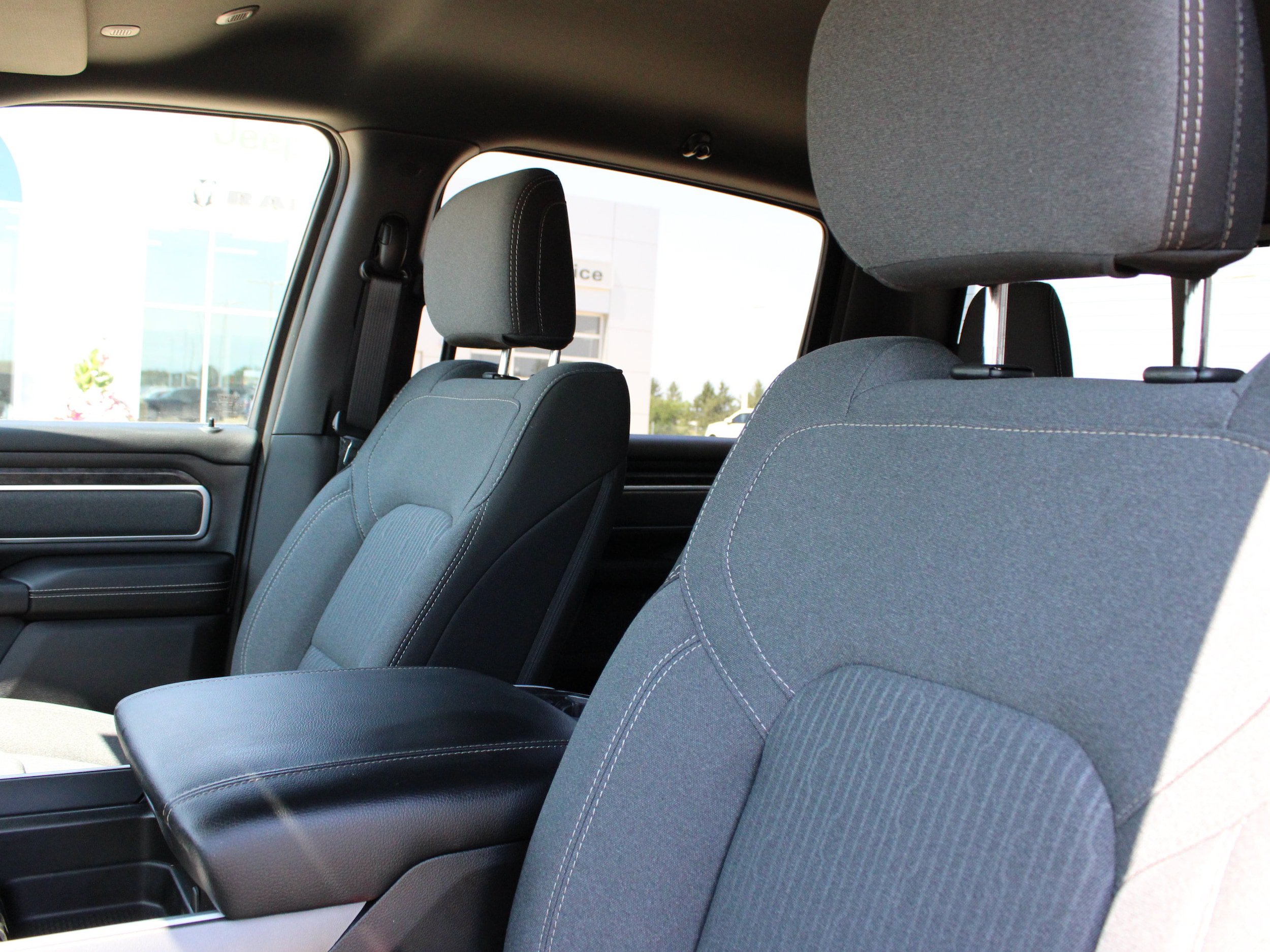 Used 2022 RAM 1500 Big Horn AWD/4WD image 41