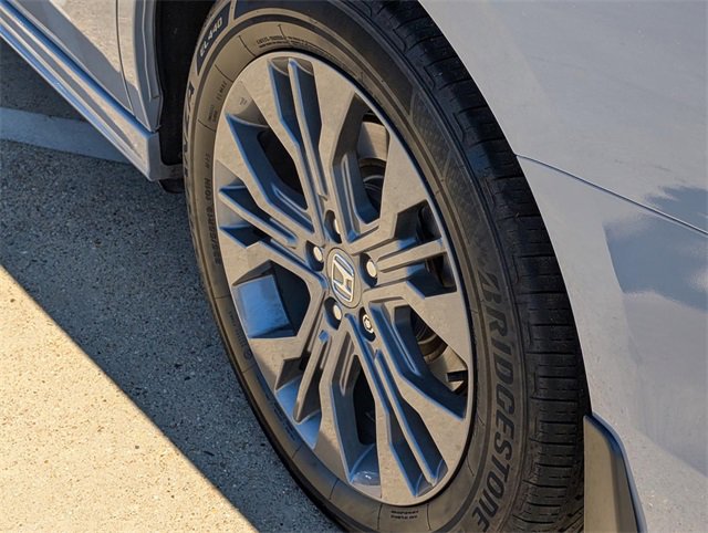 Used 2025 Honda Odyssey Touring image 8