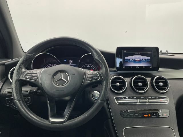 Used 2019 Mercedes-Benz GLC 300 image 3