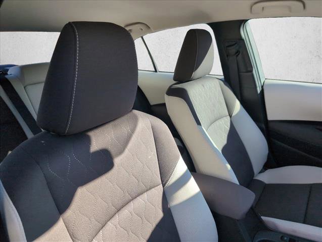 Used 2025 Toyota Corolla LE image 24