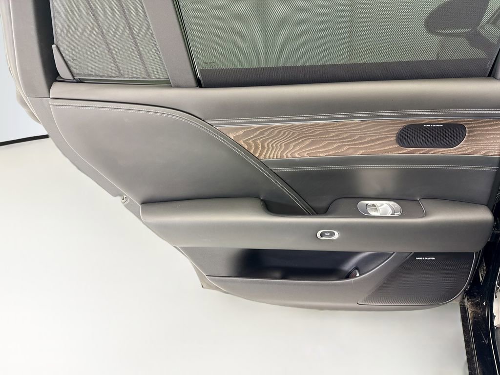 Used 2023 Genesis G90 3.5T AWD/4WD image 25