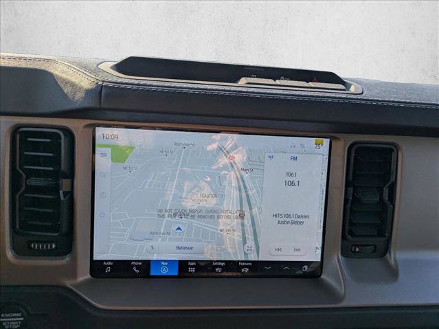 New 2025 Ford Bronco Outer Banks AWD/4WD image 13
