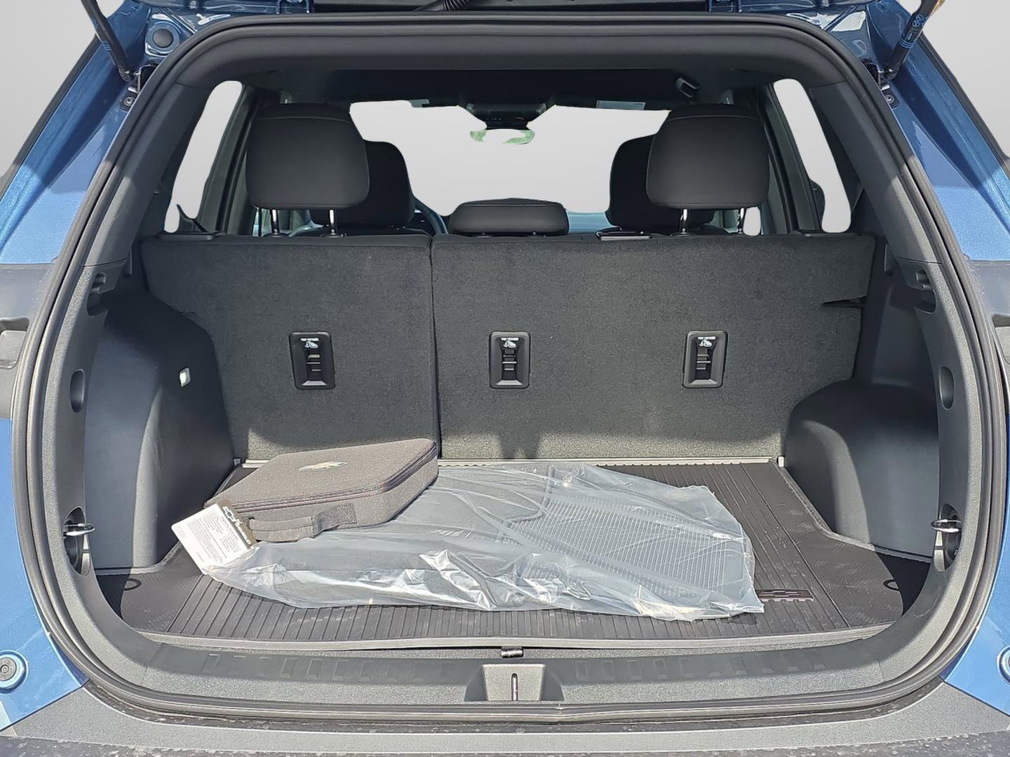 New 2026 Chevrolet Equinox LT w/ Safety and Technology Package image 32