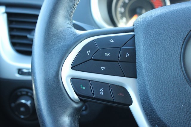 Used 2018 Jeep Cherokee Overland image 20