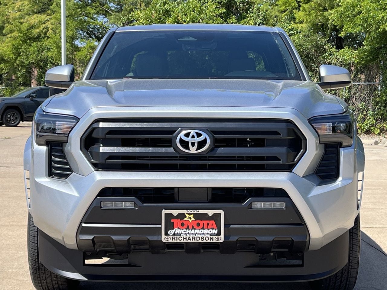 Used 2025 Toyota Tacoma SR5 AWD/4WD image 7