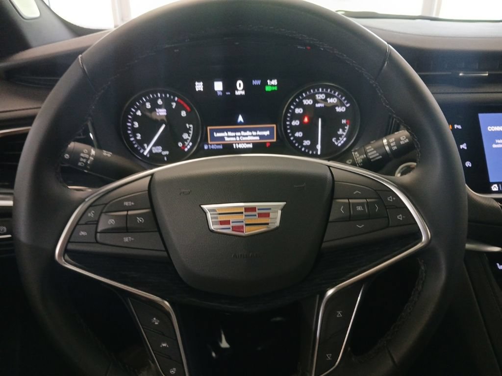 Certified 2025 Cadillac XT5 Premium Luxury w/ Technology Package AWD/4WD image 21