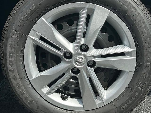 New 2025 Nissan Kicks Play S image 24