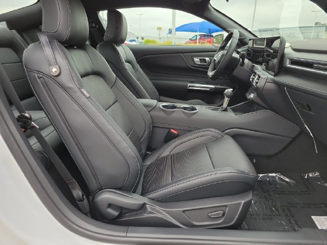 Used 2026 Ford Mustang Premium RWD image 27